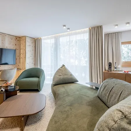Relais & Chateaux Chasa Montana Hotel 5*