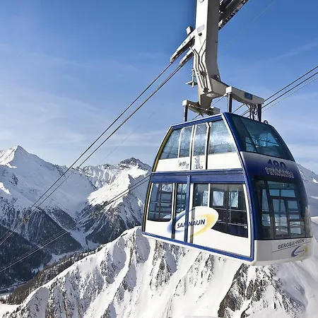 Hotel Relais & Chateaux Chasa Montana